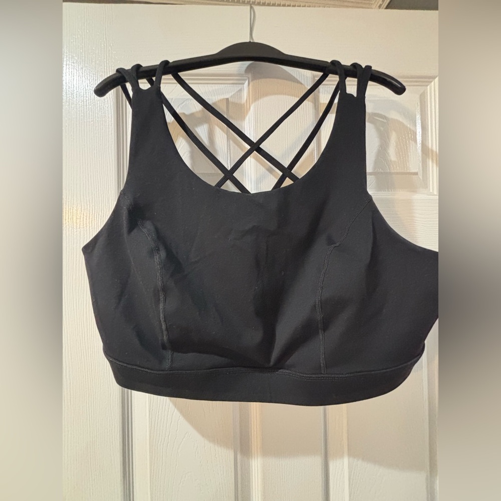 Torrid active plus size black cross sports bra size 3
